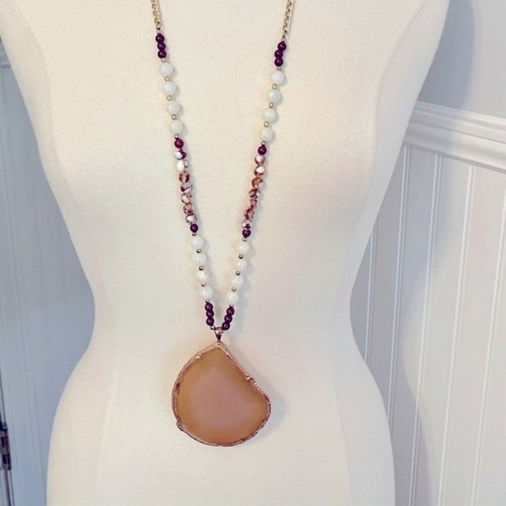 Like new! Long stone versatile necklace!